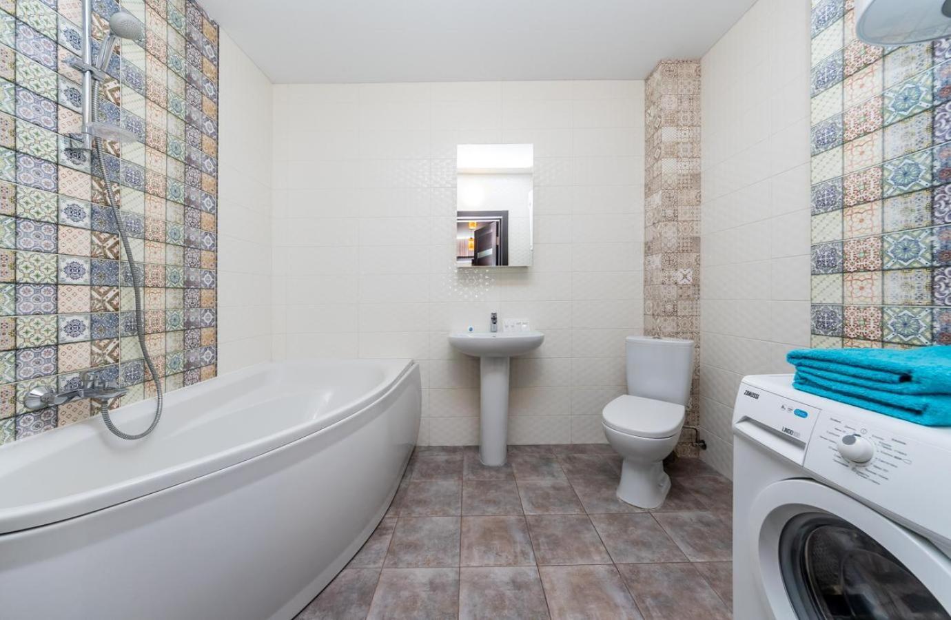 Apartment On Draghomanova 2A Κίεβο Εξωτερικό φωτογραφία