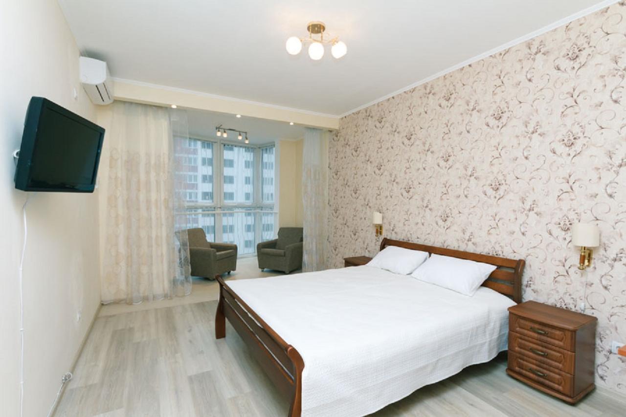 Apartment On Draghomanova 2A Κίεβο Εξωτερικό φωτογραφία